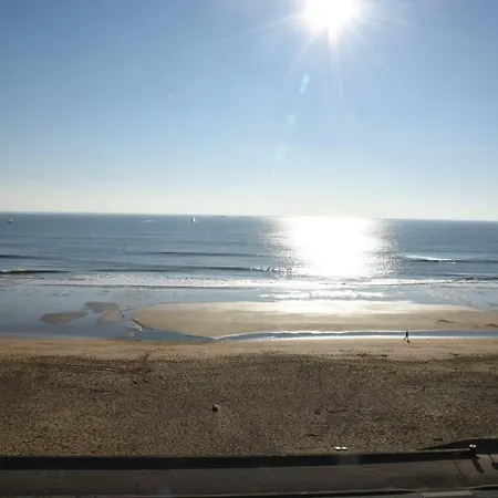 Front De Mer Moderne بورنيشّيه