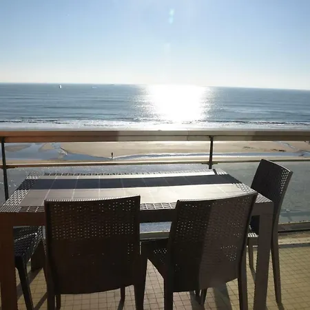 Front De Mer Moderne Apartamento